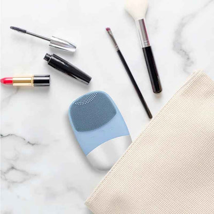 GlowClean Makeup Remover